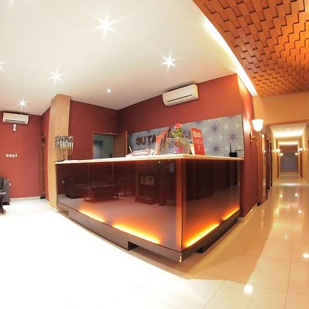 Sutan Raja Guest House Bandung Exterior foto