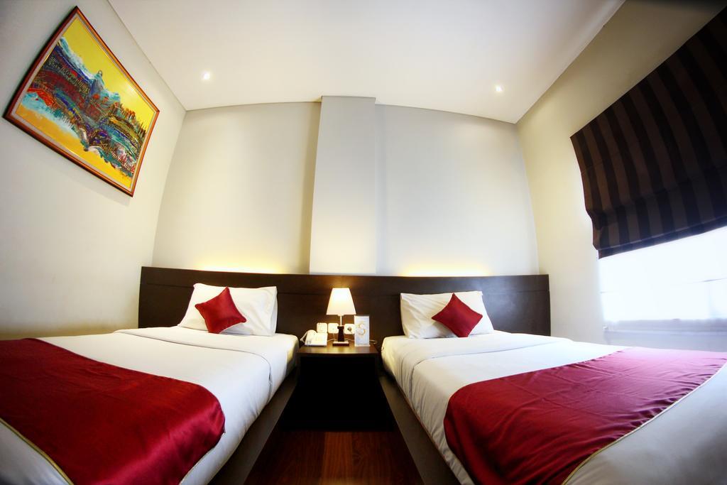 Sutan Raja Guest House Bandung Exterior foto