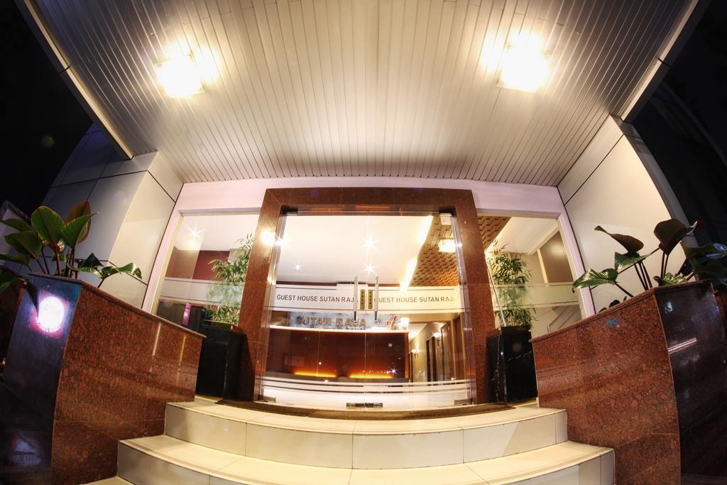 Sutan Raja Guest House Bandung Exterior foto